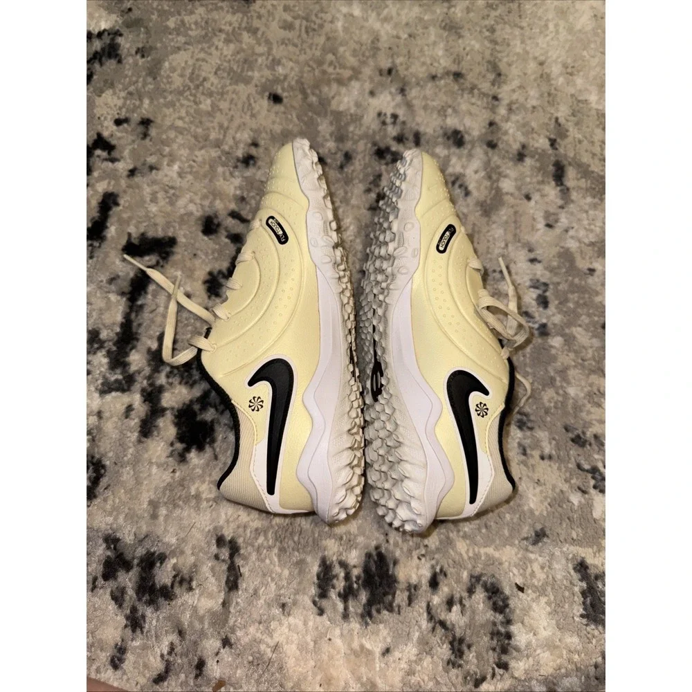 Nike Tiempo Legend 10 L IC Youth Boys Sz 4 Indoor Court Soccer Shoes DV4351 700 - Picture 5 of 7